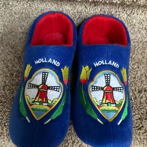 Holland Traditional Blue and Red Embroidered Unisex Clogs Slippers